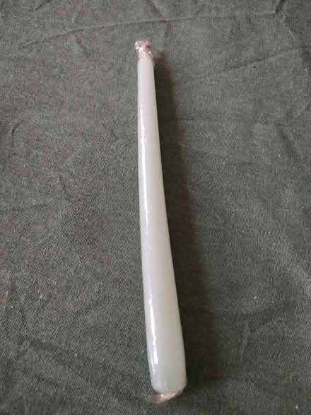 Photo of free Tall candle (Benslow SG5) #1