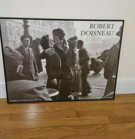 Photo of free Kiss by the hotel (Medford ma) #1