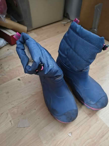 Photo of free Ladies Boots Size 5 (Common Edge FY4) #1