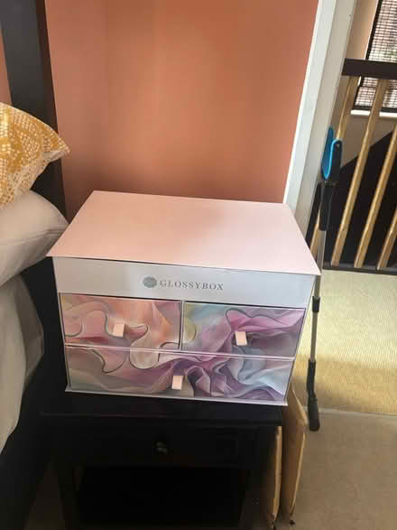 Photo of free Empty glossy box (Hampton Peterborough) #1