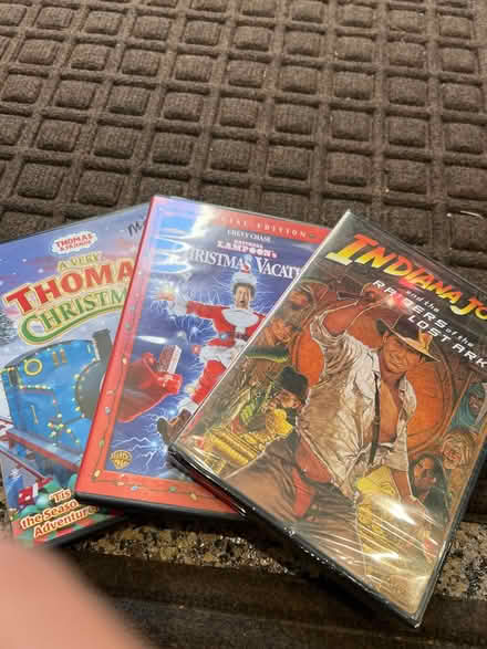 Photo of free dvd movies (Livermore near Lowe’s) #1