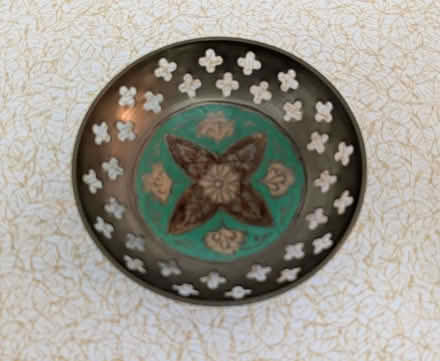 Photo of free Collection of Small dishes (Bushey Heath WD23) #3