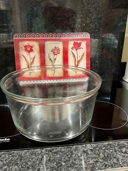 Photo of free Large glass bowl (Kings Hill, West Malling) #1