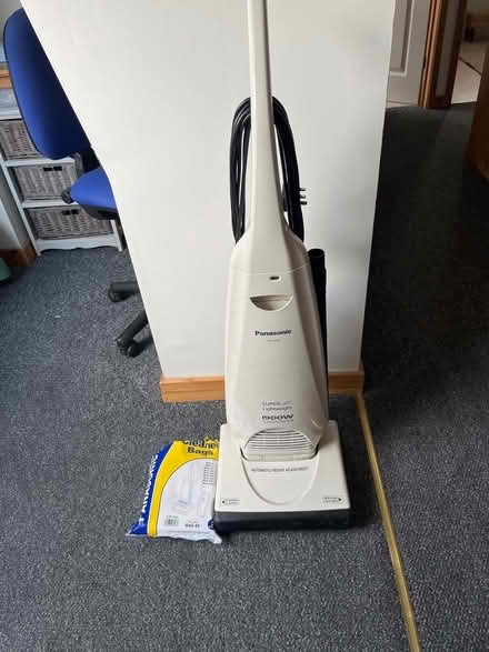 Photo of free Panasonic Vacuum Cleaner + bags (CV22 Paddox) #1