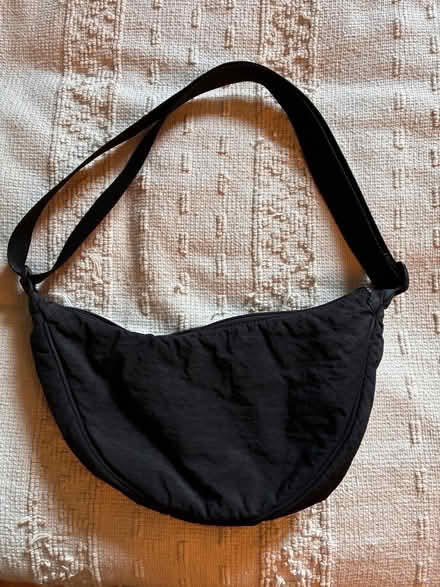 Photo of free Uniqlo dumpling bag (SE25) #1