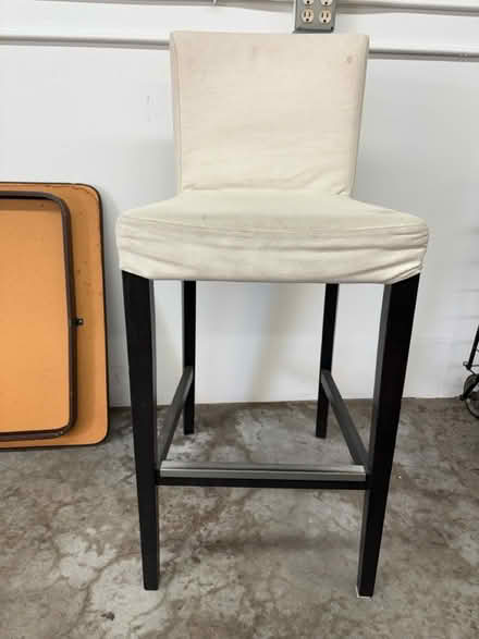 Photo of free Tall padded chair (Mt. View, near Costco) #3