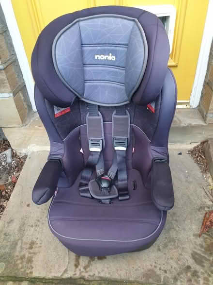 Photo of free Child car seat 9kg-18kg (Warley HX2) #1