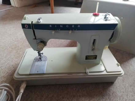 Photo of free Singer Sewing Machine (BS30) #2