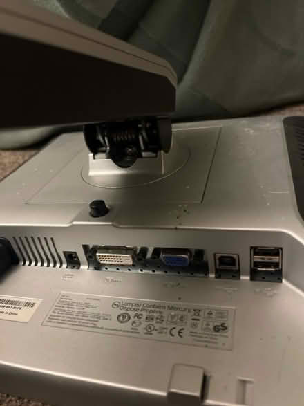 Photo of free Dell monitor (Cleckheaton BD19) #3