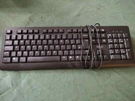 Photo of free Computer keyboard (Benslow SG5) #1