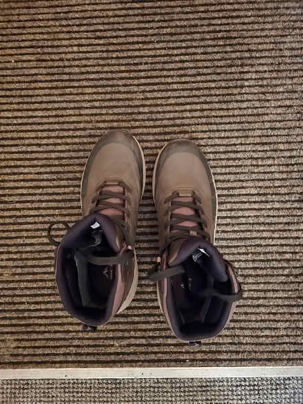 Photo of free Hiking boots (Highfield, S2) #1