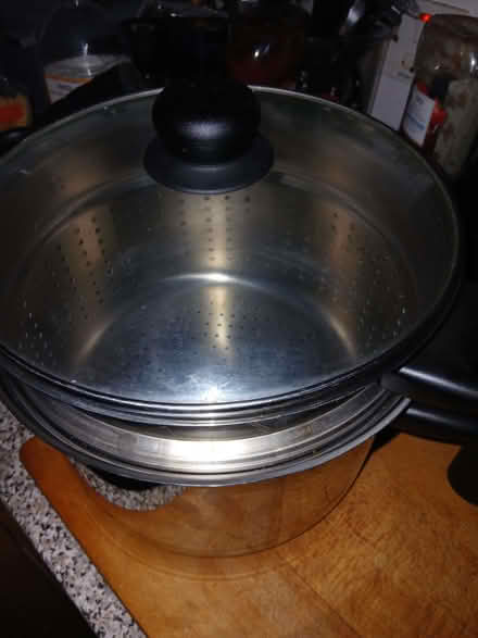 Photo of free Used mixed saucepans (Snaresbrook E11) #4