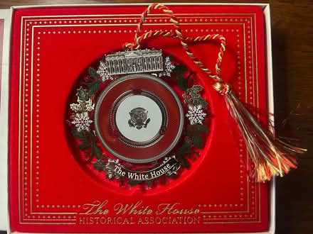 Photo of free Official White House 2025 Ornament (Buena Park / Uptown) #2