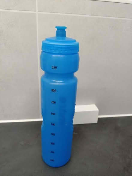 Photo of free 1 litre sports bottle (Ecclesall S11) #2