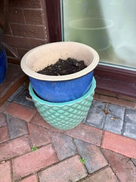 Photo of free Outdoor plant pots (Offerton SK2) #1