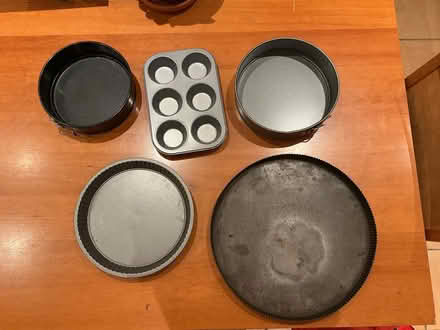 Photo of free Various baking trays (Woodlands TW7) #1