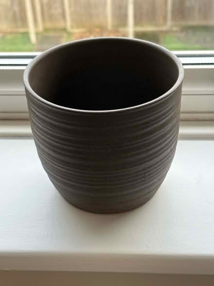Photo of free Ceramic plant pot #4 (W7) #1