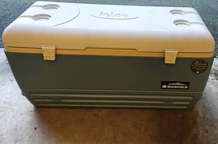 Photo of free igloo cooler (Redmond) #1
