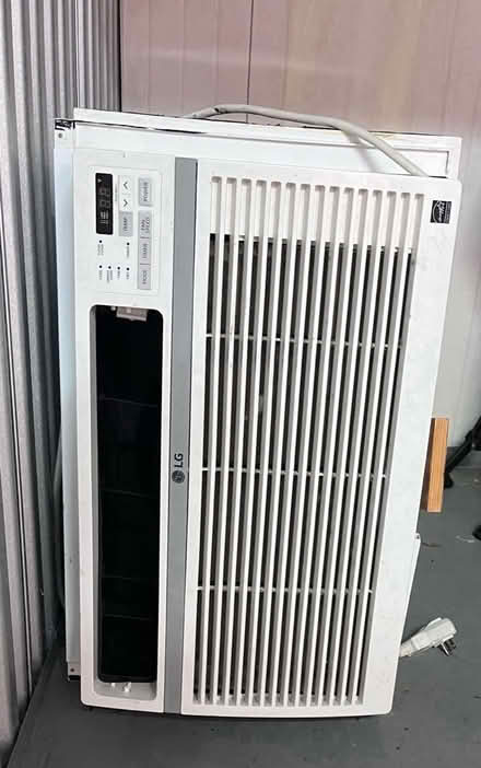 Photo of free Air Conditioner (Riverside nj) #2