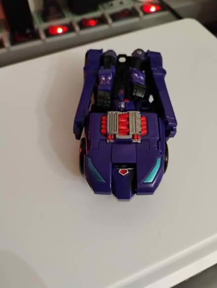 Photo of free Shadowstriker Transformer Toy (Darien) #1