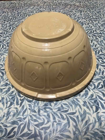 Photo of free Mason Cash vintage mixing bowl (GU14) #4
