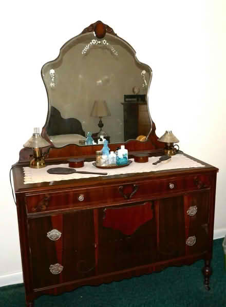 Photo of free 3 draw bureau with mirror (West Norriton 1817 Steiger st) #1