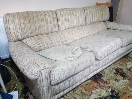 Photo of free 3 seater settee (codicote AL6) #2