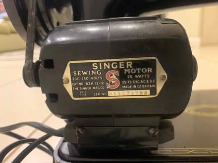 Photo of free Vintage Singer Sewing Machine (Tilehurst RG31) #4