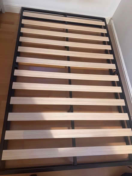 Photo of free Double bed low height and mattre (Easthampstead RG12) #2