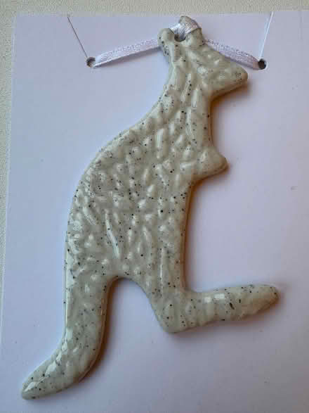 Photo of free White ceramic kangaroo ornament (Greenwich SE3) #2