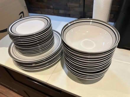 Photo of free Dinner plate set (Overslade CV22) #3
