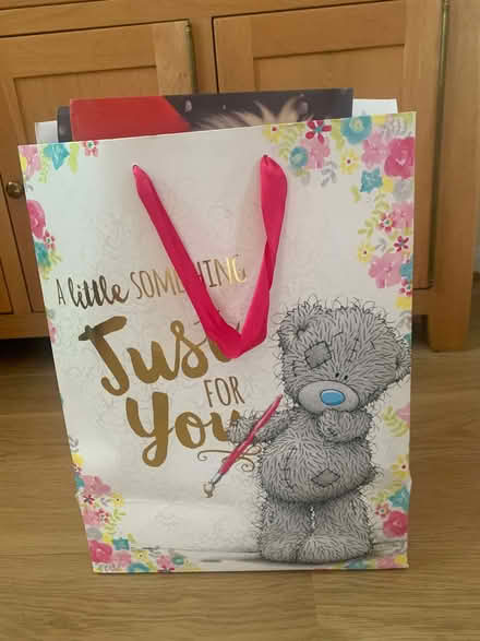 Photo of free A bag of gift bags (Totteridge HW HP13) #1