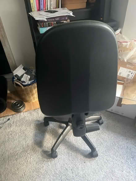 Photo of free Office chair (Oval SW9) #1