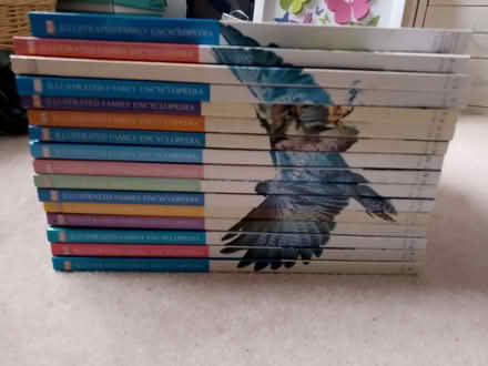 Photo of free Family encyclopedia (Jennyfield HG3) #2