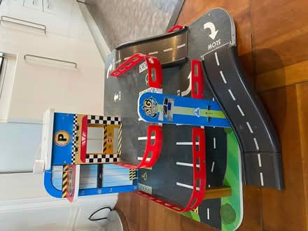 Photo of free Toy garage (Fiveways BN1) #4