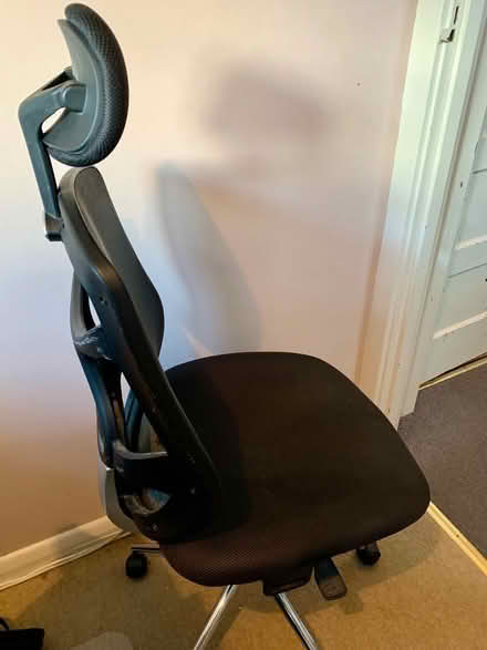 Photo of free Office chair (Surbiton KT5) #2