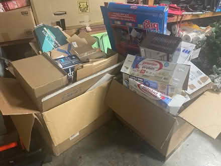 Photo of free boxes (Sneads ferry) #1
