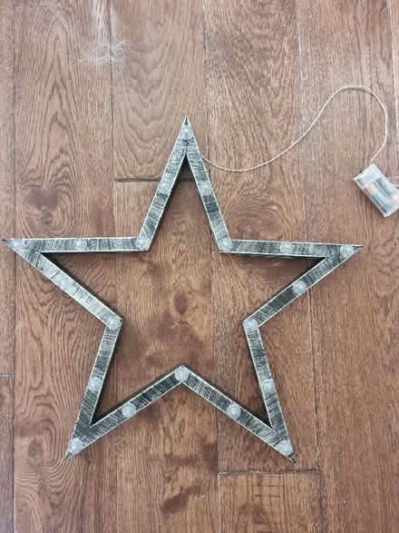 Photo of free Light up star ornament. (Great Western Park OX11) #1