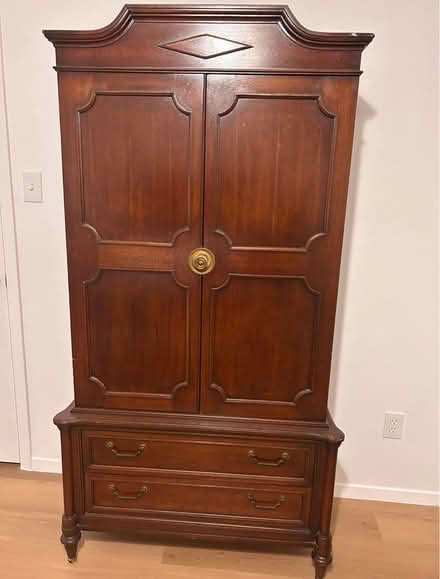 Photo of free Antique bedroom set FULL size (temple Tx 76502) #1