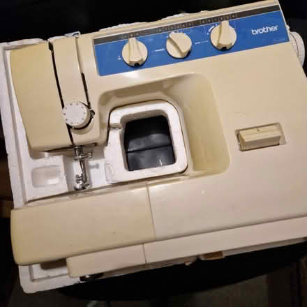 Photo of free Sewing machine – needs repairing (March PE15) #1
