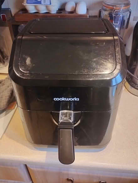 Photo of free Air Fryer (Chesterfield S40) #3