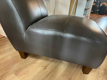 Photo of free Leather chair (Morden SM4) #4