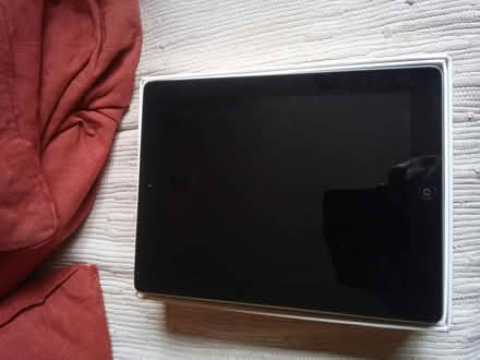 Photo of free Apple iPad 2 (Killerton) #3