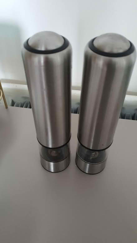 Photo of free Electric salt and pepper grinder (thornton heath CR7) #1