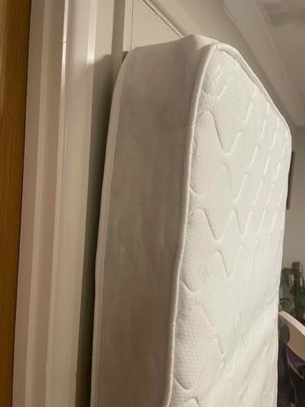 Photo of free eXtreme Comfort Single Mattress (Walton-on-Thames KT12) #3