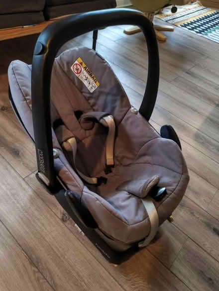 Photo of free Baby car seat (Livingston) #2