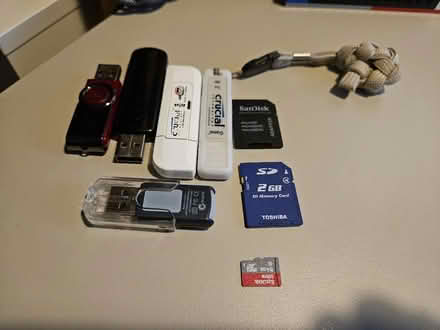Photo of free Assorted USB keys and removable media (Tunbridge Wells N. TN4) #1