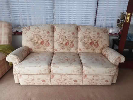 Photo of free Sofa (Mapperley DE7) #1