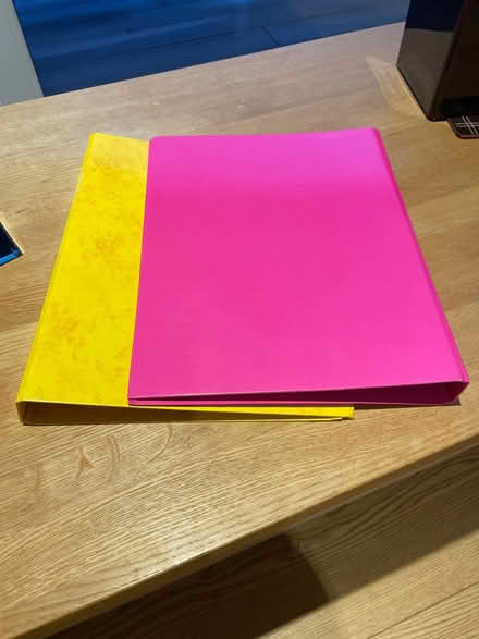 Photo of free A4 folders (Silverdale LA5) #2