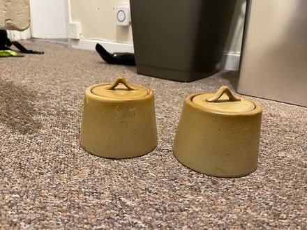 Photo of free 2 small ceramic pots (Camberwell SE5) #2